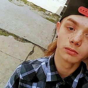 Meet your Posher, Simon